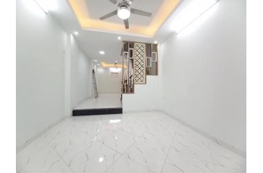Bán nhà ngõ 93 Giáp Nhị, 38m2, ngõ ba gác, trước nhà gần 3m, nhà đẹp ở luôn.