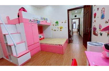 Bán nhà ngõ 376 Khương Đình, 51m2, ô tô, kinh doanh, thang máy đầy đủ, nhà đẹp.