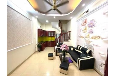 Bán nhà Vĩnh Hưng, 30m2, 5 tầng, ngõ ba gác, lô góc thoáng hai mặt