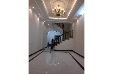 Bán nhà ngõ 254 Minh Khai, 45m2 nhà mới đẹp, cách ô tô hơn 10m.