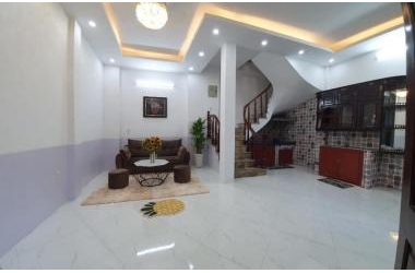 Bán nhà đầu phố Giáp Nhị, 33m2, ngõ rộng, ngay sau nhà mặt phố, nhà đẹp