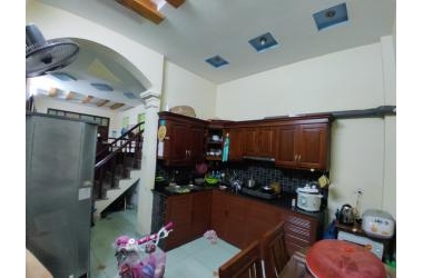 Bán nhà ngõ 1333 Giải Phóng, 48m2, ngõ rộng, gần mặt phố, vào ở luôn, SĐCC.