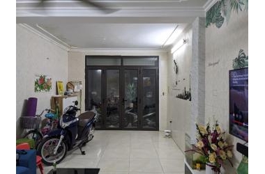 Bán nhà ngõ 22 Lương Khánh Thiện, Hồ Đền Lừ, 35m2 ô tô đỗ cổng.