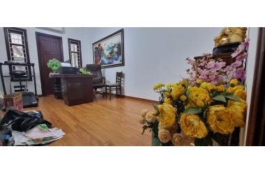 Bán nhà ngõ 143 Nguyễn Chính, 59m2 ô tô vào nhà, gần phố, kinh doanh.