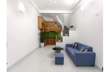 Nhỉnh 2 tỷ có nhà ngõ 147 Tân Mai, 4 tầng nhà đẹp, cực gần ô tô