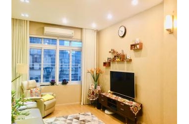 Hơn 6 tỷ , DT70m2 , 2 thoáng , ô tô cách 15m , ở luôn Thanh Xuân , lh 0345671506