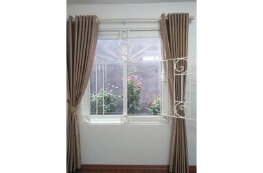 Bđs Nhà ở DT64m2*5 tầng ( 4 tỷ hơn ), 2 thoáng , Ra Ô tô tránh 20m Nguyễn Ngọc Vũ . Lh 0345671506*