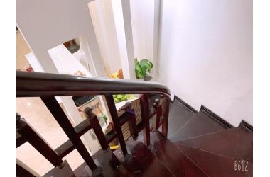 Bán nhà khu vực Ngã Tư Sở , DT38m , nhà mới ở luôn , giá chỉ 3.3 tỷ