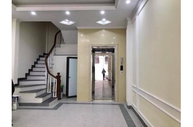 Thanh Khoản Gấp Nhà Cầu Giấy 43m Thiết Kế Thang Máy GaRa Ô Tô Giá Trào 9.3 Tỷ.