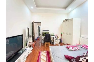 Bán nhà Phố Bạch Mai 38m 4 tầng ô tô đỗ cổng 30m ra tô tô tránh giá 3.6 tỷ