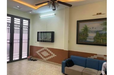 Bán Gấp nhà ngõ 236 Phố ĐẠI TỪ - 5 tầng ngõ thông ô tô qua nhà giá 2.75 tỷ