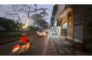 Nhà mặt phố Trần Đại Nghĩa - đường bờ Sông Sét, DT 70m, 6 tầng thang máy chỉ hơn 11 tỷ