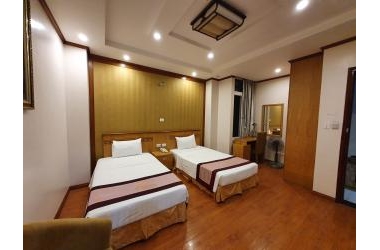 TÒA NHÀ HOÀNH TRÁNG DỊCH VỌNG 37Mx9T, CHÀO GIÁ 67 TỶ