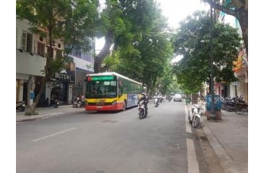 ĐẮC ĐỊA SIÊU VIP MP BÀ TRIỆU 300M2, MT 8.5M, CHÀO 200 TỶ