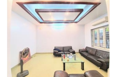 HIẾM - GẦN PHỐ - KINH DOANH - VỈA HÈ 4 Ô TÔ TRÁNH. Diện tích 192m2 – Mặt tiền 12m – 4 tầng – 23,5 tỷ