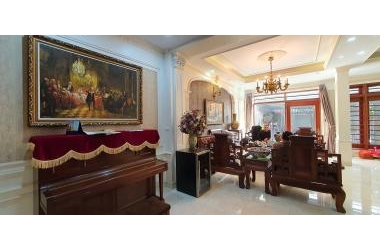 GARA OTO 4 CHIẾC - VỈA HÈ - OTO TRÁNH - SAU QUY HOẠCH LÀ MẶT PHỐ 4 LÀN ĐƯỜNG - RIÊNG XÂY DỰNG VÀ NỘI THẤT TRÊN 7 TỶ ĐỒNG - CHỦ ĐỂ LẠI 89% NỘI THẤT NHẬP KHẨU