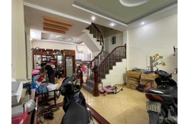 CÁCH Ô TÔ 10M - NHÀ ĐẸP Ở NGAY - XUNG QUANH ĐẦY ĐỦ TIỆN ÍCH, CÔNG VIÊN, HỒ ĐIỀU HOÀ!