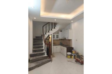 SIÊU PHẨM - LÔ GÓC - NGÕ BAGAC TRÁNH -  30 M RA ĐƯỜNG ĐUA F1 HẠ TẦNG ĐỈNH BẬC NHẤT QUẬN - TƯƠNG LAI SÁNG NGỜI.