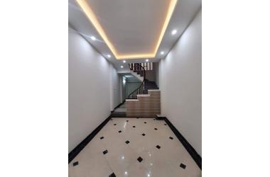 NGÕ RỘNG - GẦN Ô TÔ - GẦN KĐT - CHỢ - TRƯỜNG HỌC.