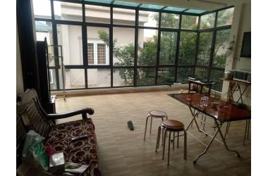 Cần bán nhà gấp nhà Cầu Giấy, Nguyễn Khang: DT 30m, 5 tầng, mt 3.2m, giá 4.2ty.