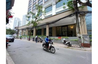 Cần bán nhà phố Triều Khúc: DT 54m2, MT 3,9m, 4T, giá 7,5 tỷ