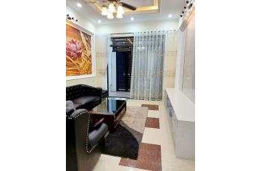 Bán nhà đẹp phố Mỹ Đình, trung tâm Mỹ Đình Nam Từ Liêm, ngõ rộng, DT 37m2, XD 5 tầng, giá rẻ