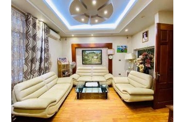 NHÀ PHỐ CẦU GIẤY, ĐẸP LUNG LINH, Ở VÀ KINH DOANH, TẶNG NỘI THẤT, SÁT HỒ, NỞ HẬU, 7 NGỦ, ĐẦU 5 TỶ.