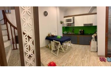 Cần Bán Gấp Nhà Trong Ngõ 373 Ngọc Hồi: 62m* 4 Tầng,MT 4m, Gần Ô Tô! 2,6 tỷ!