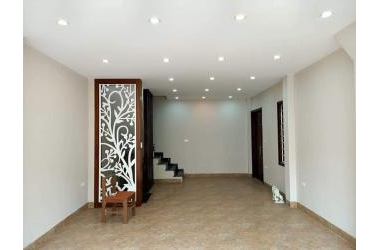 Bán gấp nhà Triều Khúc,Thanh Xuân 42m 4T 5.1 tỷ, ô tô tránh,kinh doanh