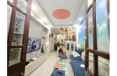 Bán nhà đẹp 50m 5 tầng 3,2 tỷ phố Định Công