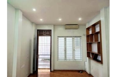 Cần Bán gấp nhà đẹp Trương Định 50m 5 tầng 3.45 tỷ