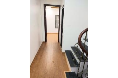 Cần Bán gấp nhà đẹp, rộng 70 m 4 tầng 4.9 tỷ Phố Vọng Hai Bà Trưng