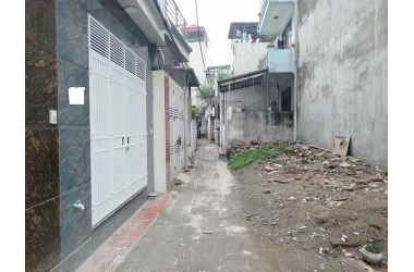 Bán gấp 50m2, 3 tầng, mt: 4m, giá: 3 tỷ Văn Phú, Hà Đông, Hà Nội. Đắc địa