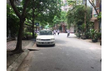 Nhà đẹp lạ 55m2, 4 tầng, mt: 5.5m, giá: 6.5 tỷ Ngô Thì Nhậm, Hà Đông, Hà Nội.