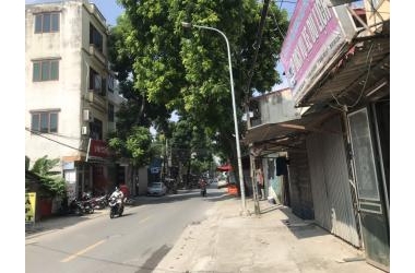 Bán gấp 141m2, cấp 4, mt: 6.4m, giá: 11.5 tỷ, Hữu Hưng, Nam Từ Liêm, Hà Nội.