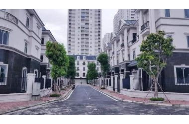 iệt thự siêu sang, ở luôn: 135m2, 4 tầng, mt: 9m, giá: 13.2 tỷ, MIPEC, Kiến Hưng, Hà Đông, Hà Nội.