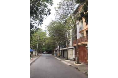 Liền kề Xa La 72m2, 4 tầng, mt: 5m, giá: 11.1tỷ, Xa La Kiến Hưng, Hà Đông, Hà Nội.