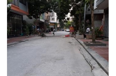 Bán nhà phố Tố Hữu 50m2, 4 tầng, mt: 4.2m, 7.2 tỷ, Tố Hữu, La Khê, Hà Đông, Hà Nội.