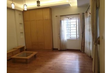 Bán nhà ngõ Thổ Quan-DT 66 m2 x 4 tầng.MT 6,6m.NHÀ MỚI ĐẸP-CÓ SÂN RIÊNG-NGÕ TO RỘNG.