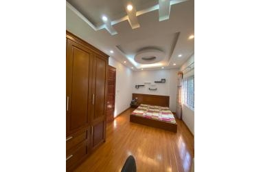Bán nhà Hồng Mai-DT 22 m2 x 4 tầng.MT 2,2m.LÔ GÓC-NỞ HẬU-NGÕ THÔNG THOÁNG.
