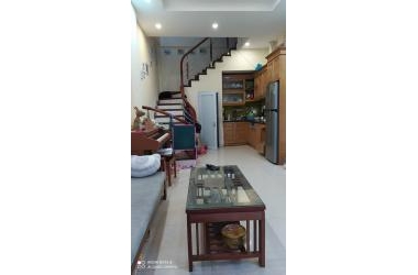 Bán nhà Trương Định-DT 30 m2 x 4 tầng.MT 4m.MẶT NGÕ THÔNG-KINH DOANH NHỎ-GẦN PHỐ.