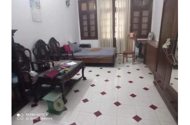 Bán nhà Hàng Chuối-DT 35 m2 x 4 tầng.MT 4,2m.KINH DOANH-CÁCH PHỐ 5m-TRƯỚC NHÀ SÂN RỘNG.