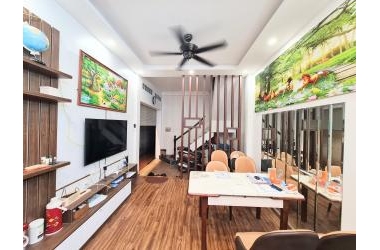 Bán nhà Yên Lạc-DT 36m2 x 4 tầng.MT 9m.NHÀ MỚI-Ở LUÔN-3 BƯỚC CHÂN RA PHỐ.