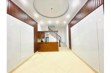 Bán nhà Bùi Ngọc Dương-DT 35 m2 x 5 tầng.MT 4m.Ô TÔ ĐỖ TRƯỚC CỬA-NHÀ MỚI,NHÀ ĐẸP,Ở NGAY.