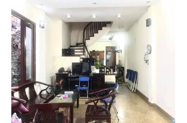 Bán nhà Ngõ Quỳnh-DT 55 m2 x 4 tầng.MT 4,2m.MẶT NGÕ-NGÕ THÔNG-NHÀ ĐẸP-KINH DOANH NHỎ.