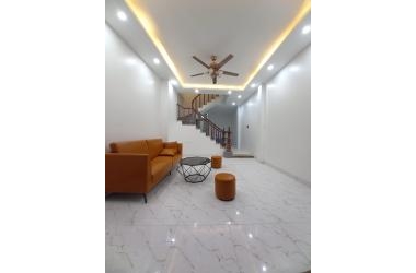 Bán nhà Tân Lạc(Đại La)-DT 40 m2 x 5 tầng.MT 4,1m.NHÀ MỚI-2 THOÁNG-GẦN PHỐ-7 NGỦ.