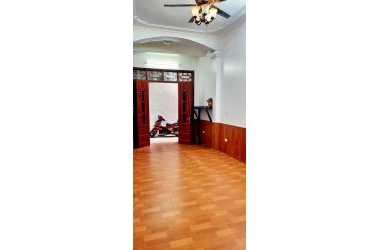 Bán nhà Trương Định-DT 34 m2 x 4 tầng.MT 3,3m.NHÀ ĐẸP CHẮC CHẮN-3 NGỦ-Ở NGAY.