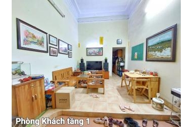 Bán nhà Kim Ngưu-DT 36 m2 x 3 tầng.MT 4m.Ô TÔ TRÁNH 10m-NHÀ ĐẸP-3 NGỦ,3 WC.