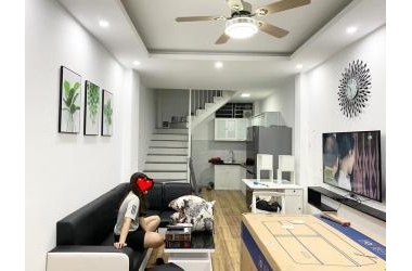 Bán nhà Phú Thượng 34m 4tang ô tô đỗ cổng, đẹp long lanh 3.35ty