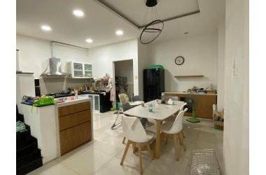 Bán gấp nhà mới tinh đường Lý Thường Kiệt, 80m2, 4 tầng, 9.8 tỷ TL, 0932828672
